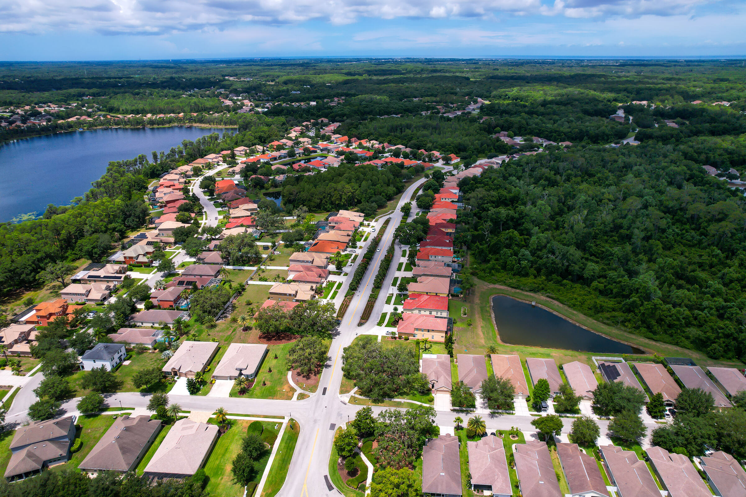 Aerial view of a Tampa Bay neighborhood